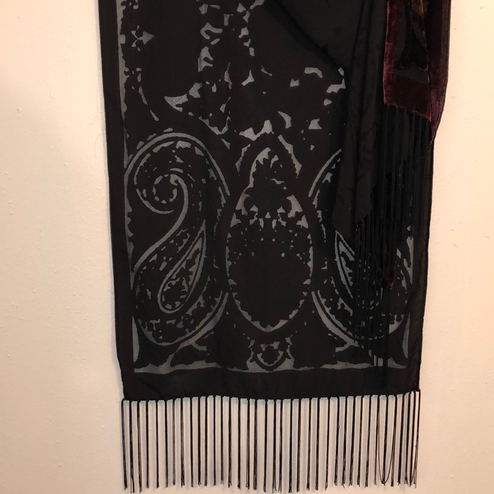 Shawl - Picture 6 of 8